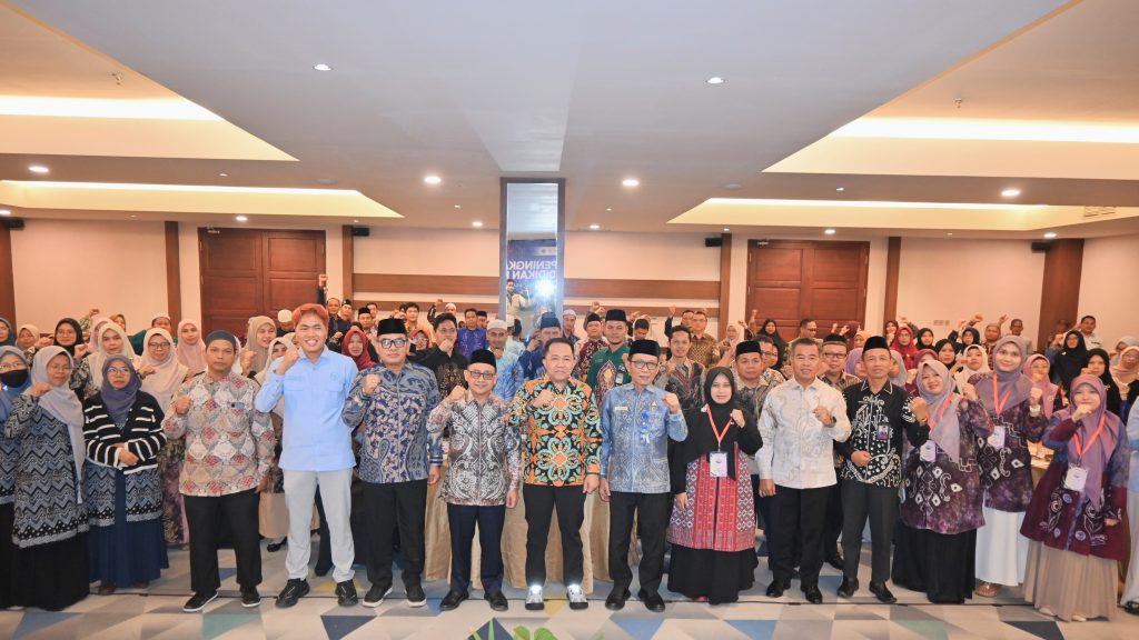 Foto bersama usai acara.