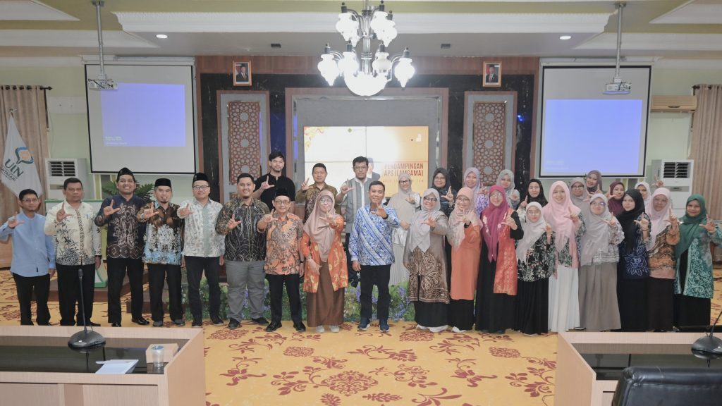 Foto bersama usai pembukaan.