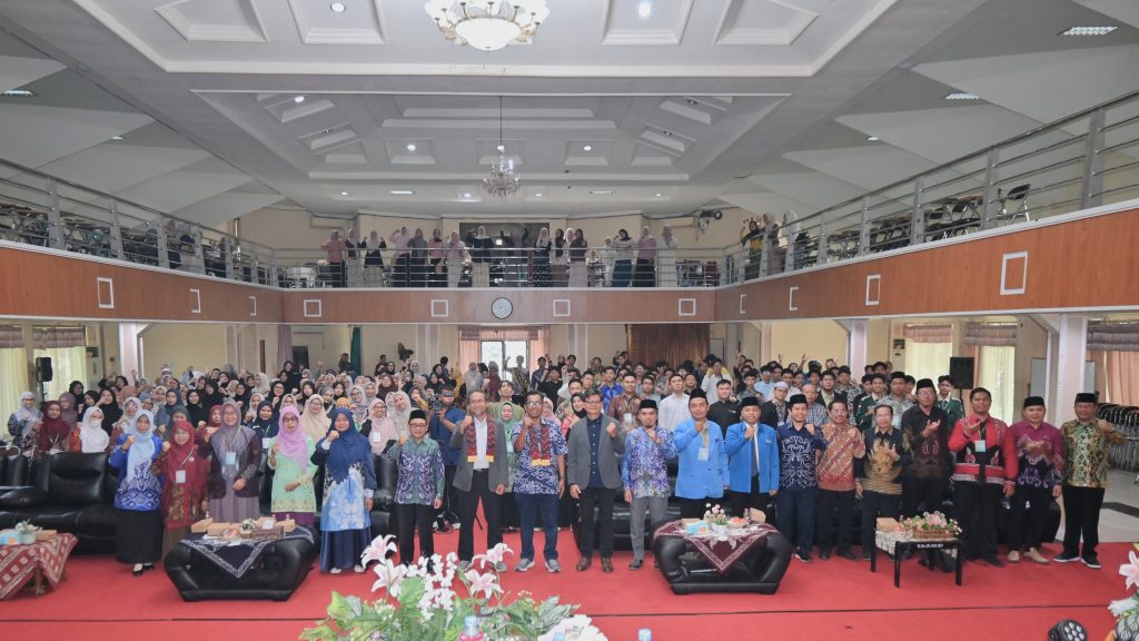 Foto bersama usai pembukaan.