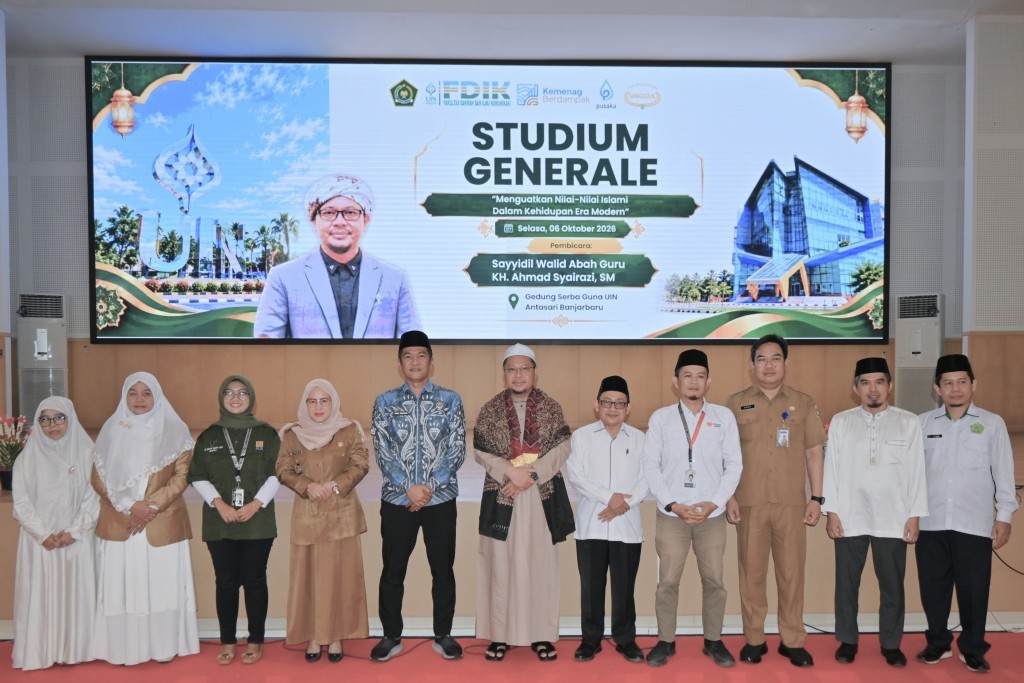 Foto bersama usai penandatanganan kerja sama.