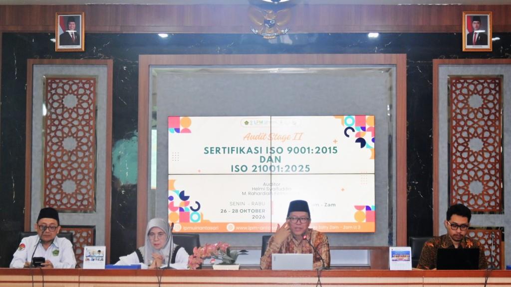 Ketua Tim Audit saat menyampaikan arahan.