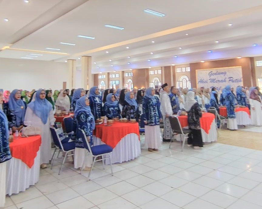 Suasana pembukaan.