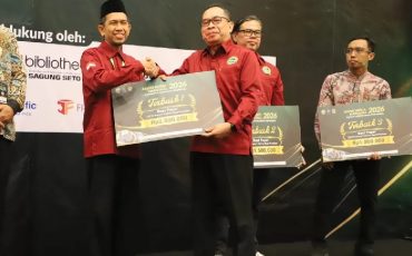 Untuk kover berita Pak Dr. Ahmad Syawqi.